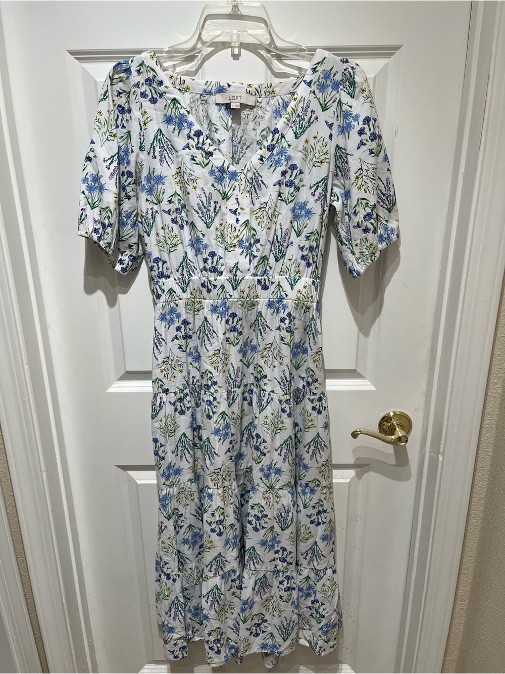 EUC LOFT Bouquet Back Cutout Midi Dress with Blue and Green Floral Print Sz SM - Picture 4 of 11